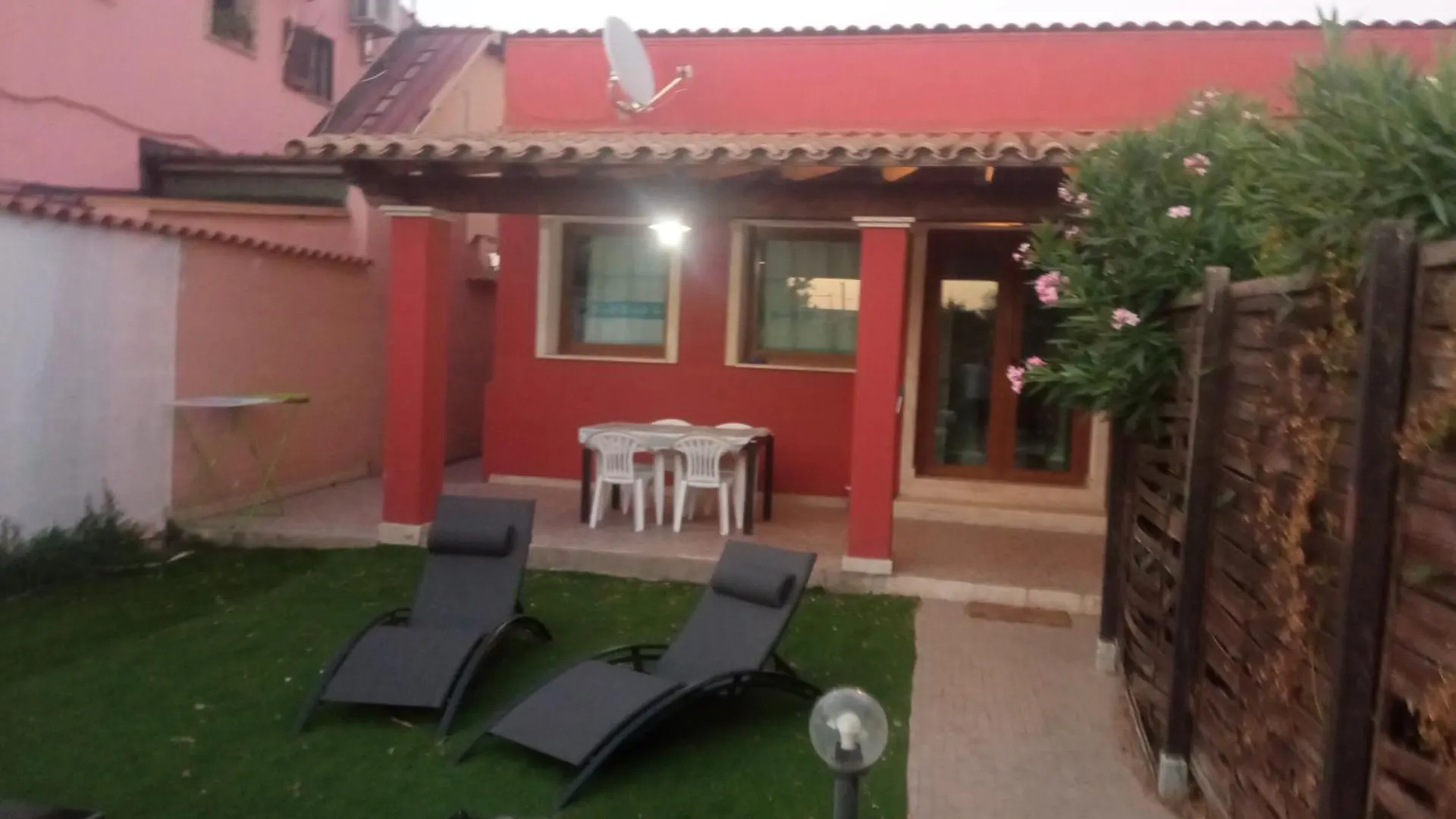 Villa Luce Di Mare à Quartu SantʼElena Italie